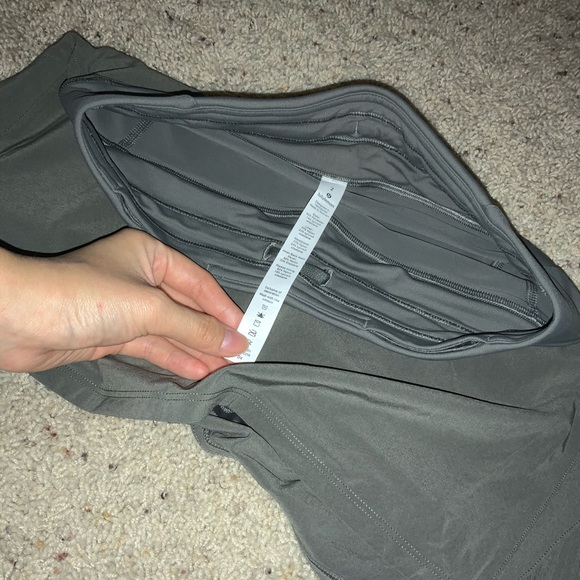 ✨NWT LULULEMON PLAY OFF THE PLEATS SKIRT✨ - Picture 10 of 15